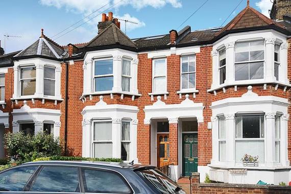 2 Bedroom Maisonette